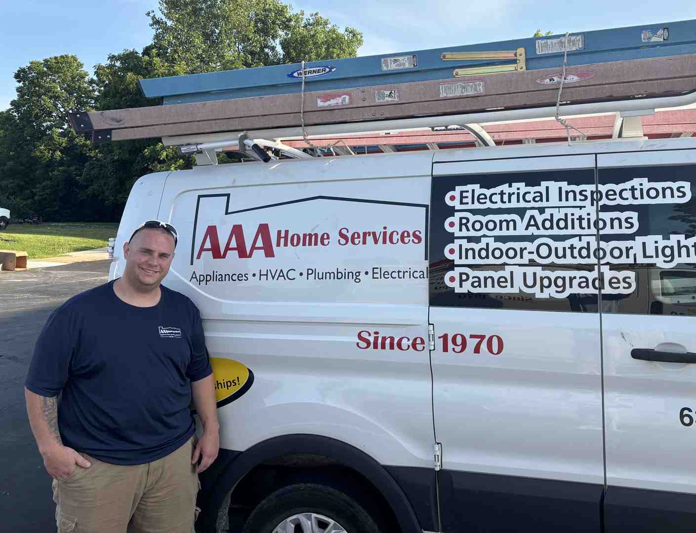 satisfied homeowner shaking hands with electrical technician - electrical repairs near me satisfied homeowner shaking hands with electrical technician - electrical repairs near me
